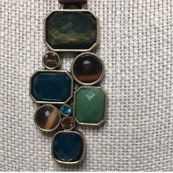 Lia Sophia Multi Stone Necklace on Brown Suede. - Picture 4 of 8